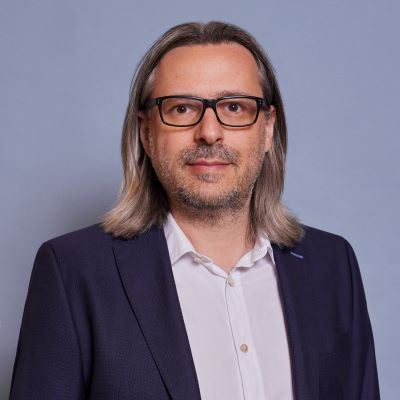 photo Michail Batikas